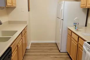 312 Marigold Cir, Westland, MI 48185 - Photo 7