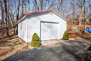 22398 Struwin Rd, Battle Creek, MI 49017 - Photo 19