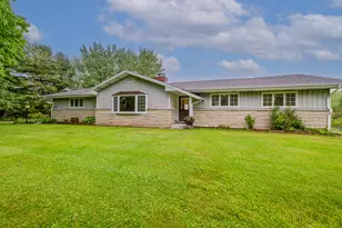 2800 Mayflower Rd, Niles, MI 49120 - Photo 1