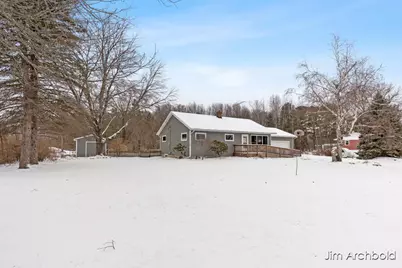 274 W Barton Street, Newaygo, MI 49337 - Photo 3