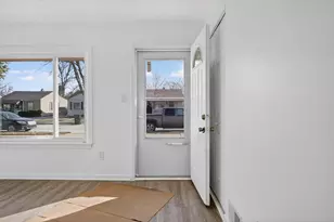 4474 16th St, Wyandotte, MI 48192 - Photo 7