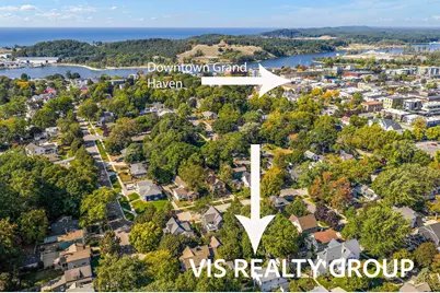 415 Howard Avenue, Grand Haven, MI 49417 - Photo 9