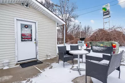 6006 Ann Arbor Road, Jackson, MI 49201 - Photo 9