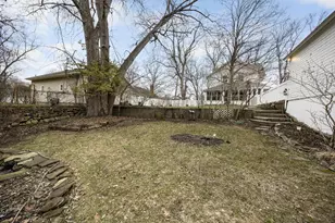 234 Washington St, Chelsea, MI 48118 - Photo 9