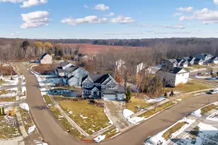 16575 Spring Tree Dr, Spring Lake, MI 49456 - Photo 3