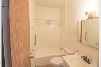 15 S Broad Street S, Battle Creek, MI 49017 - Photo 9