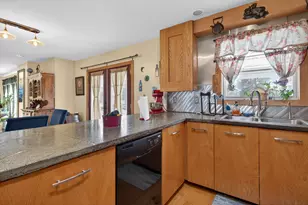 129 Kathy Ln, Brooklyn, MI 49230 - Photo 11