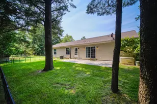 9155 Ivanhoe Dr, Onekama, MI 49675 - Photo 43