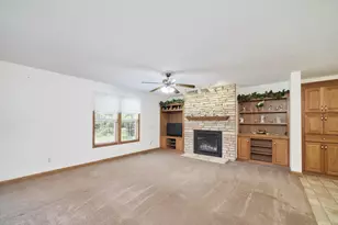 9155 Ivanhoe Dr, Onekama, MI 49675 - Photo 15