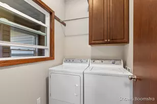 8105 Amber Crest Dr SW, Byron Center, MI 49315 - Photo 11