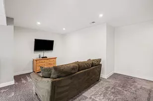 7918 Carlisle Crossings Blvd SW, Byron Center, MI 49315 - Photo 37