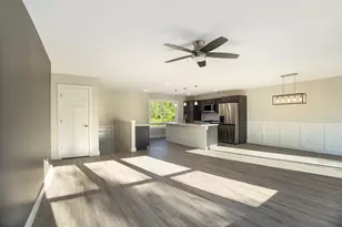 3549 Wickham Dr, Norton Shores, MI 49441 - Photo 9