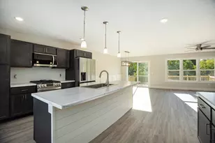 3549 Wickham Dr, Norton Shores, MI 49441 - Photo 7