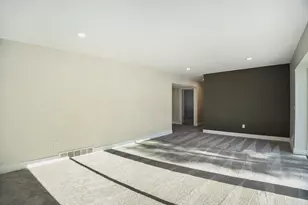 3549 Wickham Dr, Norton Shores, MI 49441 - Photo 21