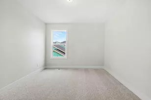 4885 Bethpage Dr NW, Comstock Park, MI 49321 - Photo 15