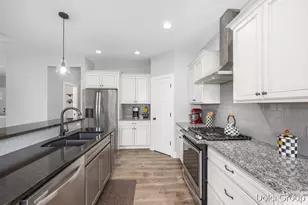 1423 Winchester Ct, Grand Rapids, MI 49534 - Photo 3