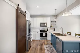 11887 Quincy Meadow Dr, Holland, MI 49424 - Photo 7