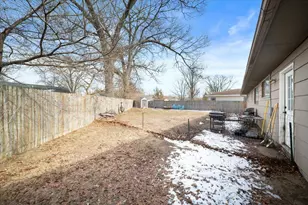 1974 Crozier Ave, Muskegon, MI 49441 - Photo 23