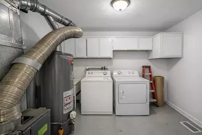 146 W Beverly Avenue, Pontiac, MI 48340 - Photo 19