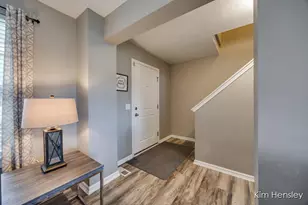 663 Orchard Ct NE, Rockford, MI 49341 - Photo 5