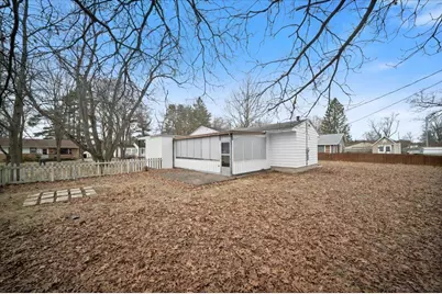 209 S State Street, Paw Paw, MI 49079 - Photo 5