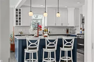 609 Lake Shore Dr, Cadillac, MI 49601 - Photo 5