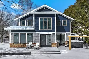 609 Lake Shore Dr, Cadillac, MI 49601 - Photo 1