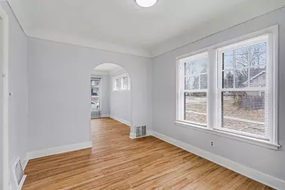 996 W Forest Avenue, Muskegon, MI 49441 - Photo 7