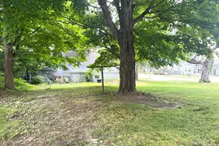 313 W 6th St, Evart, MI 49631 - Photo 5