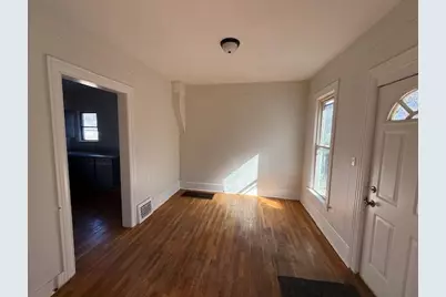 141 Bates Street, Jackson, MI 49202 - Photo 9