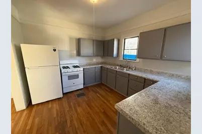 141 Bates Street, Jackson, MI 49202 - Photo 7