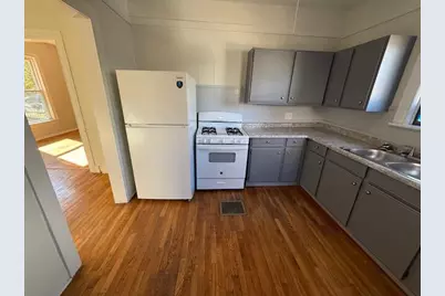 141 Bates Street, Jackson, MI 49202 - Photo 13