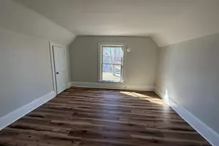 141 Bates St, Jackson, MI 49202 - Photo 15