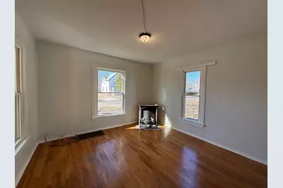 141 Bates Street, Jackson, MI 49202 - Photo 5