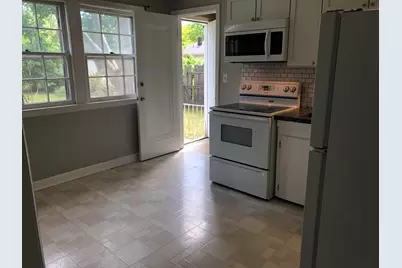 1147 McLaughlin Avenue, Muskegon, MI 49442 - Photo 11