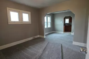 2127 River Dr, Lincoln Park, MI 48146 - Photo 9