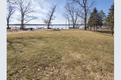 20070 Parkway Avenue, Three Rivers, MI 49093 - Photo 7