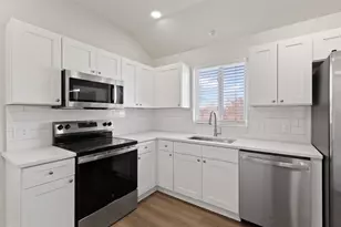 1215 Corporate Dr, Adrian, MI 49221 - Photo 5