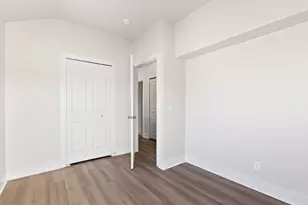 1215 Corporate Dr, Adrian, MI 49221 - Photo 11