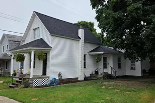 808 Wallace St, Cadillac, MI 49601 - Photo 9