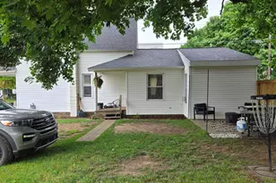 808 Wallace St, Cadillac, MI 49601 - Photo 7