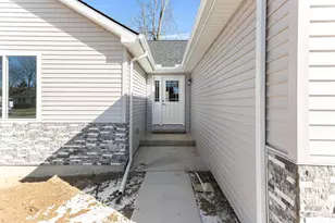 48416 Kelly Lea Ln, Chesterfield, MI 48051 - Photo 13