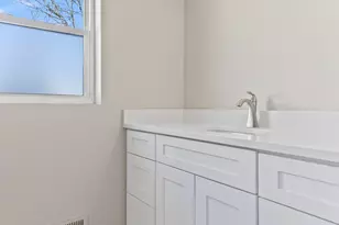 48416 Kelly Lea Ln, Chesterfield, MI 48051 - Photo 37