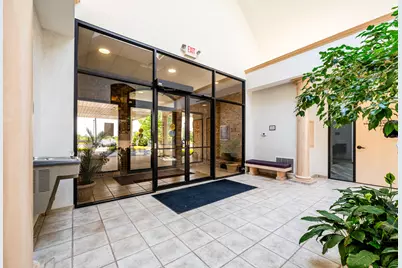 3901 Stonegate Park #B, Saint Joseph, MI 49085 - Photo 5