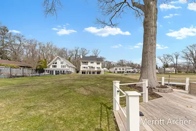 1499 Glenwood Avenue, Muskegon, MI 49445 - Photo 11