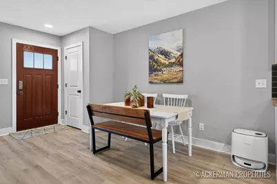 455 La Grave Avenue SE, Grand Rapids, MI 49503 - Photo 9