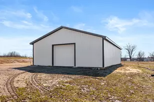 41823 Waukeenah Dr, Paw Paw, MI 49079 - Photo 1