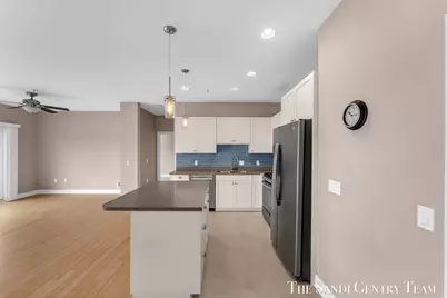 917 W Savidge Street #15, Spring Lake, MI 49456 - Photo 19