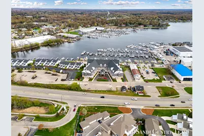 917 W Savidge Street #15, Spring Lake, MI 49456 - Photo 33