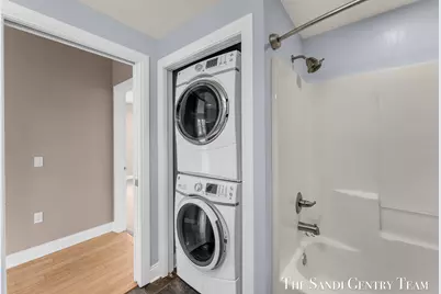 917 W Savidge Street #15, Spring Lake, MI 49456 - Photo 31